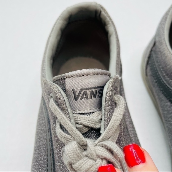 Vans Off the Wall Old Skool Sneakers in Grey Crosshatch with Grey Gum Bottoms - Picture 7 of 12